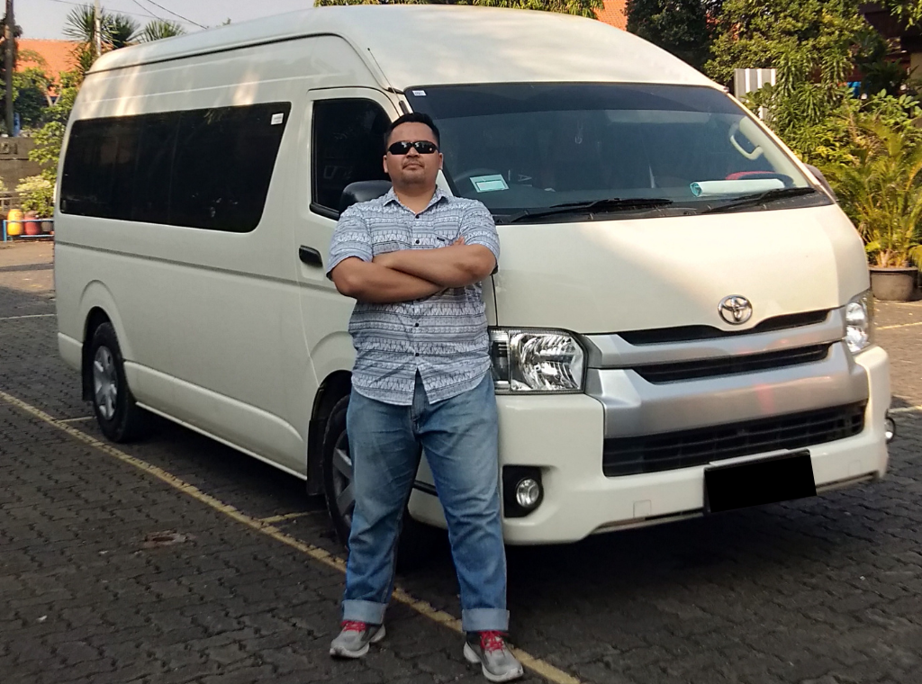 Rental Hiace Surabaya