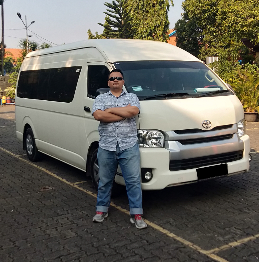 Rental Hiace Surabaya